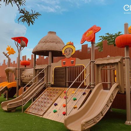 Centara Sonrisa Residences & Suites Sriracha Si Racha Exterior foto